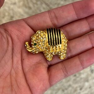 Golden Elephant Swarovski Element Austrian Crystal Rhinestone Brooch Pin